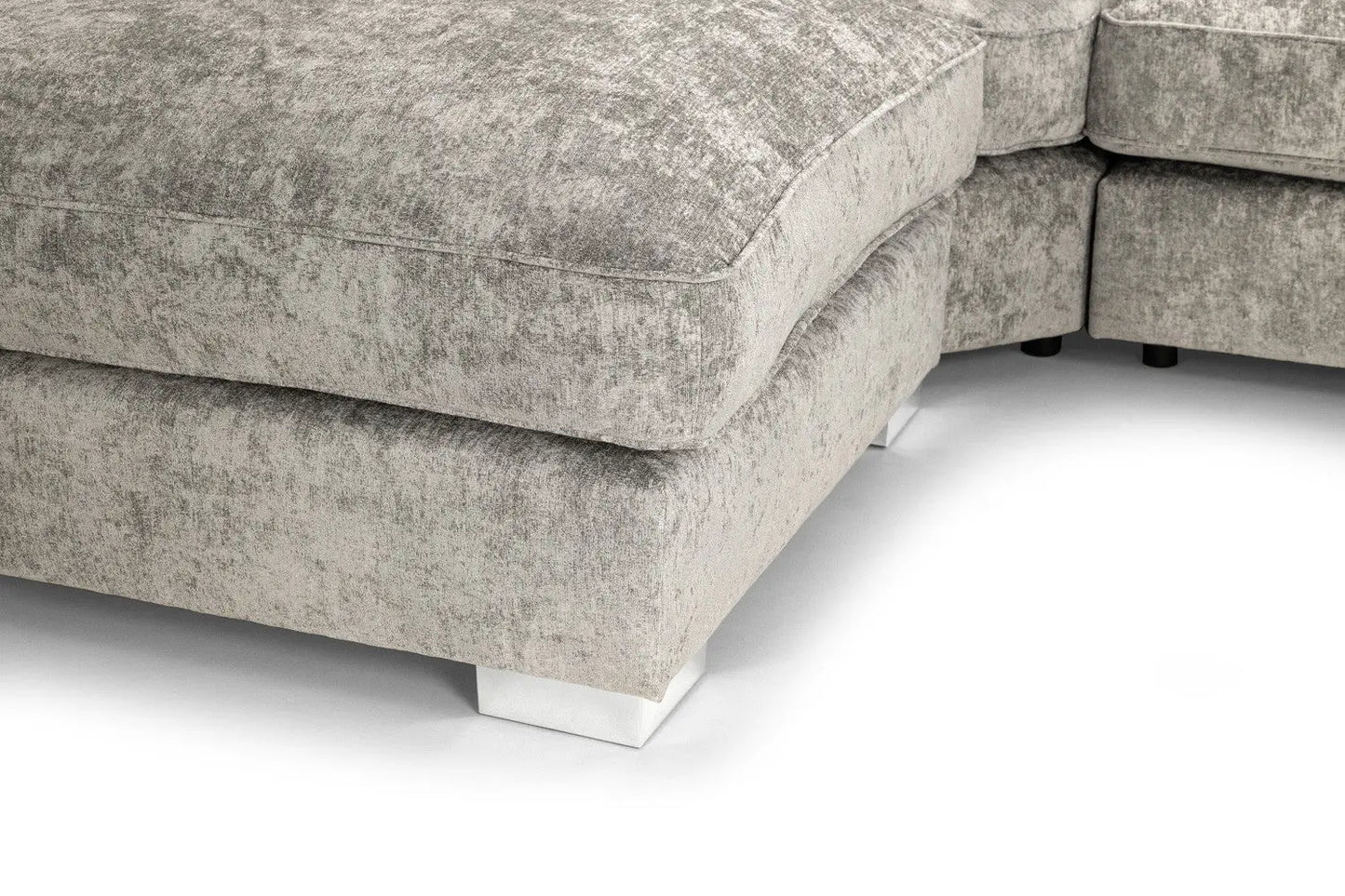 Bishop Scatterback Sofa U Shape Corner Brand: Darnall Furniture
